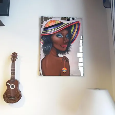 Апартаменти City Beach Apartment *