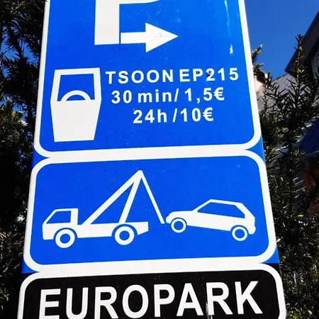 City Beach Apartment *