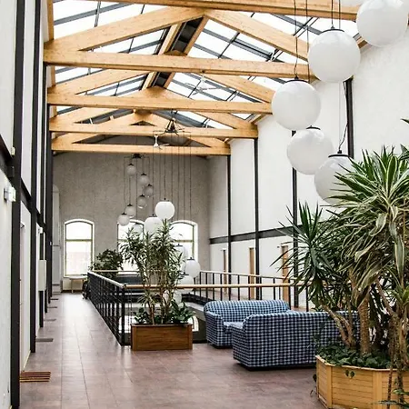 Апартаменти City Beach Apartment