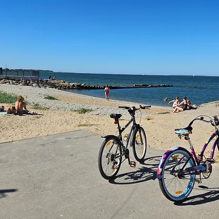 City Beach Apartment شقة *