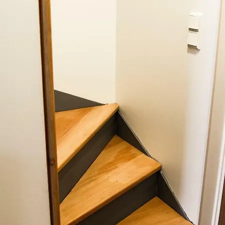 City Beach Apartment شقة *